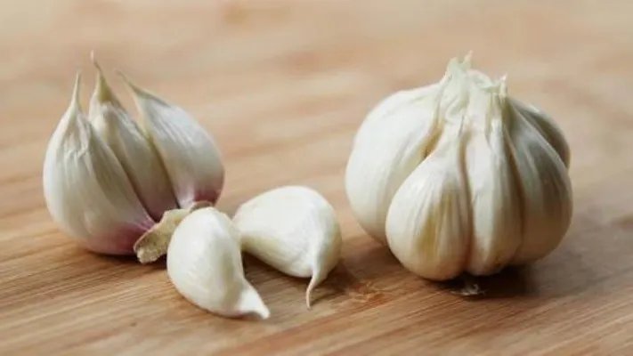 每天吃6瓣蒜一月后发生这事（全文）