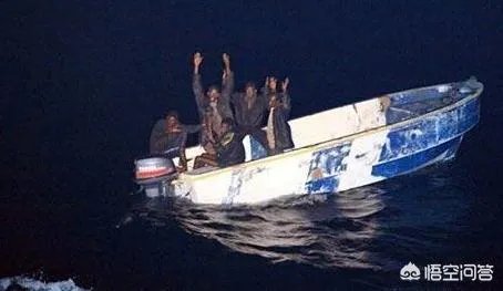 印度军舰被海盗劫持