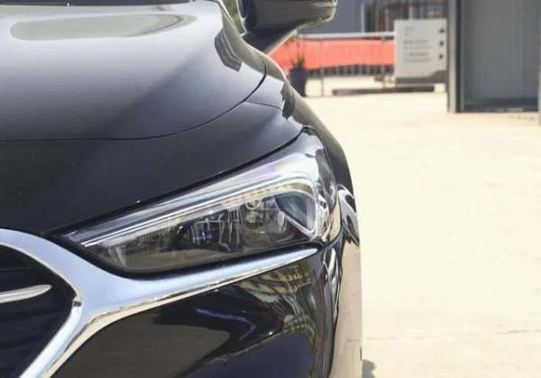 不到22万的中大型轿车，入门版的别克君越，配置够用吗？