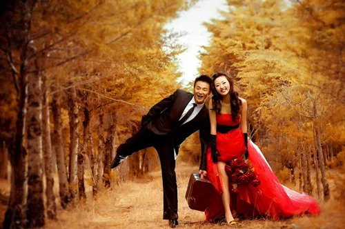 蜜月摄影一般多少钱  蜜月婚纱摄影哪里好