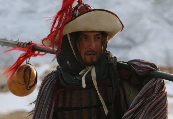 关胜和林冲谁厉害