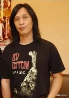 邱礼涛的右脚怎么了？