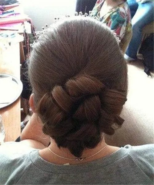 中式新娘发型图片大全 几种新娘发型的推荐