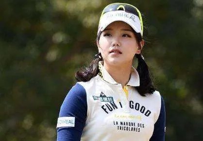 高尔夫女神石昱婷，为什么会放弃日本的发展回到中国呢？