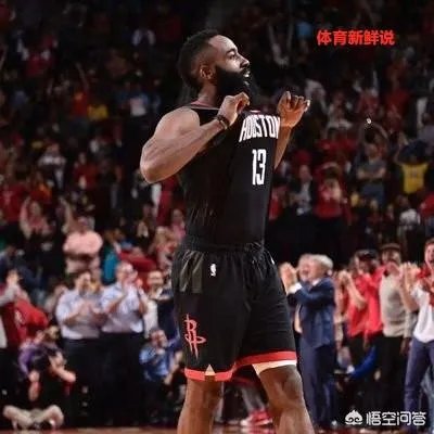 小球迷质疑哈登走步，而哈登做出正面解答后并表示下赛季有绝招，这会是什么？