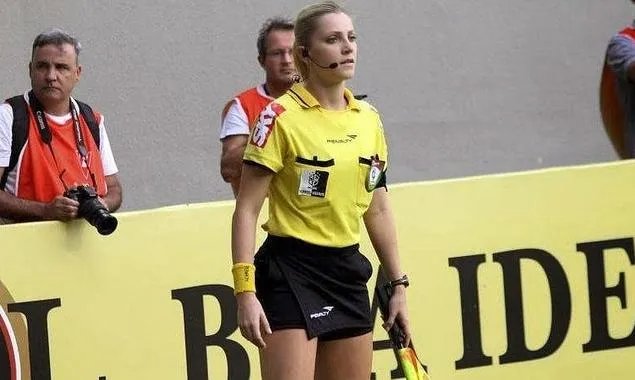 当下足球比赛误判的情况频繁发生，为什么会这样，有什么好的方法能够改善吗？