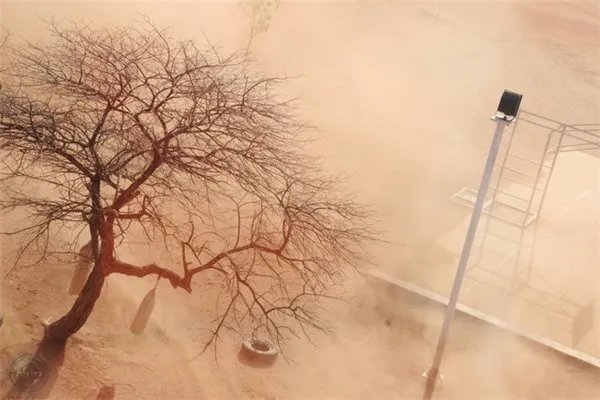 敦煌莫高窟因强沙尘暂停开放，为何这次沙暴来的这么强烈？