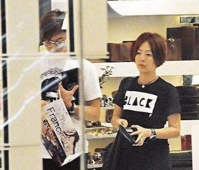 陈山聪当“赌王女婿”不成，结果人财两空，他现在如何了？