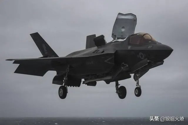 舰载机在航母上起飞的方向