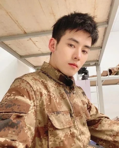 任豪为不当言论道歉，深刻认识自身的无知，你们觉得他事业会受到影响吗？