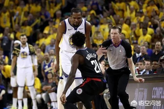 西部季后赛勇士121：104快船，库里38+15+7他是球队获胜的关键球员吗？