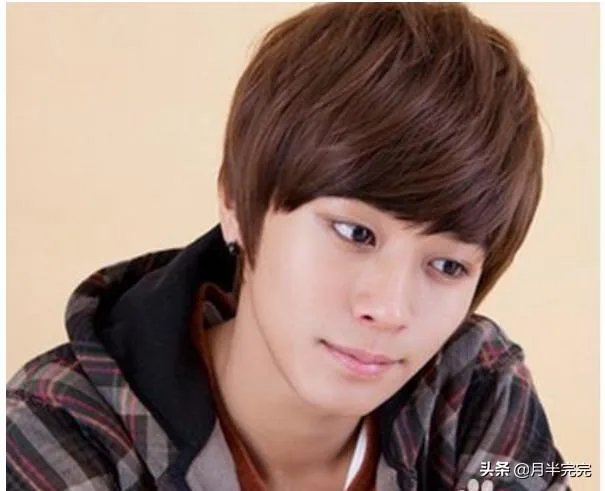 男生平刘海发型？