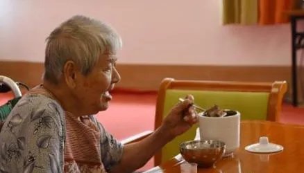 2017年中国居民人均预期寿命达多少？