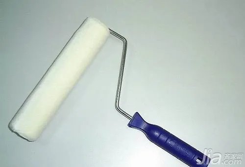 刷漆前一定要用加固剂吗 为什么墙面会起包？