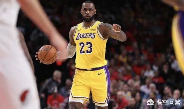 更衣室出现问题，浓眉事件得不偿失，詹姆斯已经服不了众了吗？你怎么看？