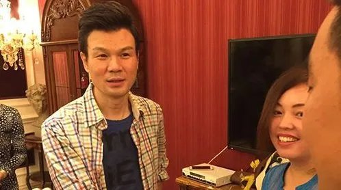 原安徽台主持人李彬现在的生活是什么样的？