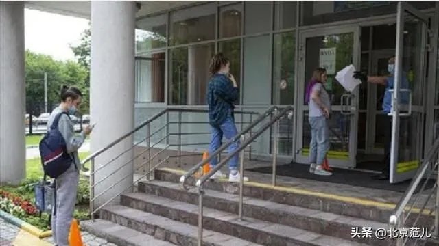 类似于乌鲁木齐此次小爆发的疫情，对于零号感染者有惩罚性措施吗？