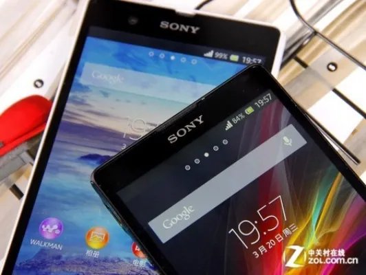 同配5英寸1080p四核 索尼L36h/L35h图赏