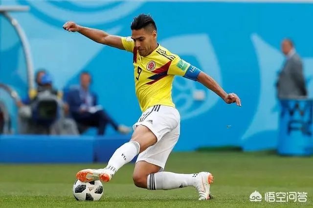如果中国队11人跟10人哥伦比亚踢比赛，你觉得能赢吗？