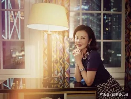 与林建岳离婚25年，谢玲玲为何会感谢婆婆呢？