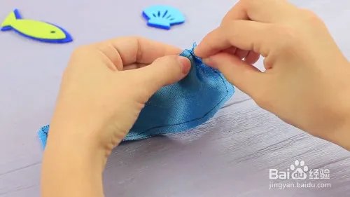 如何制作一个漂亮的美人鱼芭比娃娃？