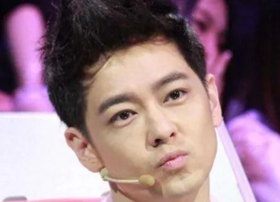 陈若仪和林志颖结婚16年，在镜头前为何要刻意保持距离？