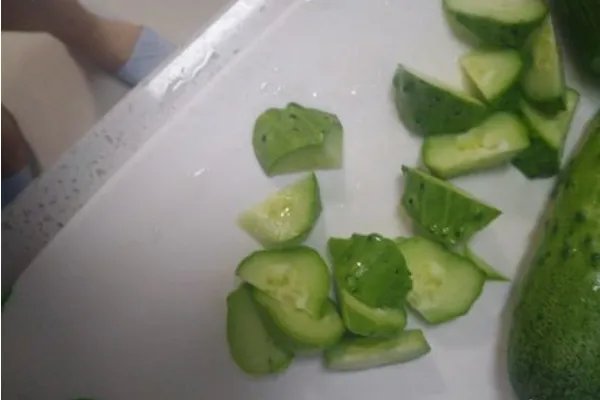 九阳榨汁机怎么用