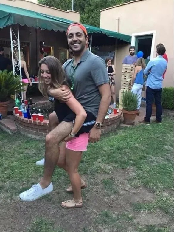 一男一女摩托车上打野战?这些错觉图片让你大开眼界