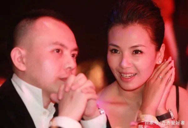 王珂和刘涛是如何相识的？两人的感情经历如何？