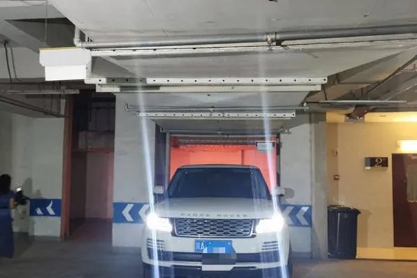 标准车位需要“神停车”，这给小区业主带来了什么麻烦？