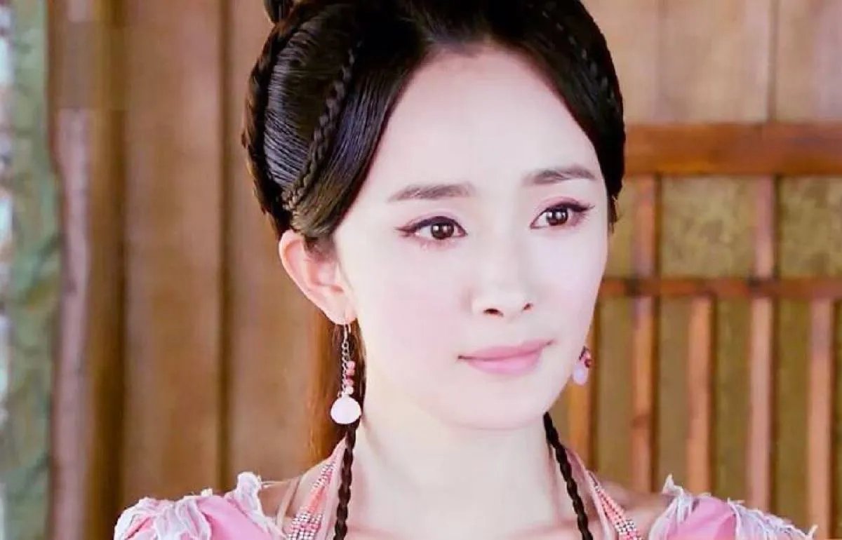 33岁杨幂被曝颜值崩坏显老态？年过30皮肤该如何保养？