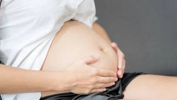 贵州毕节一家属说不出产妇全名护士拒绝给娃！引发网友热议，你怎么看？