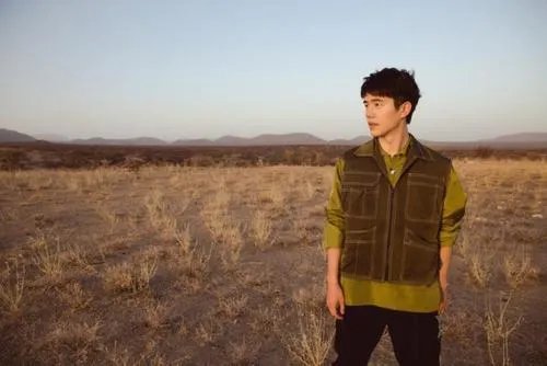 刘昊然喝酒一口闷的原因引起热议,主要原因是什么?