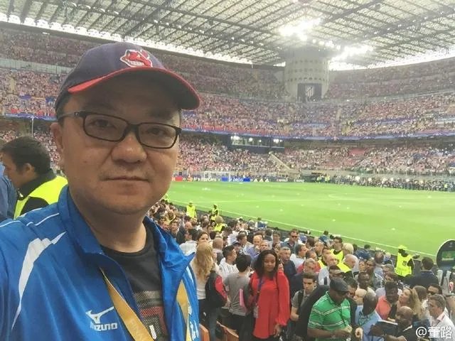 你最喜欢的足球解说嘉宾是哪位？为什么？