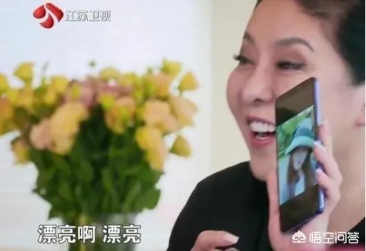 如何看待向佐和郭碧婷的恋情，你觉得他们般配吗？