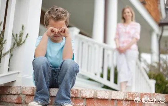 沈阳一高中生假期胖十斤不愿意回学校上学，去看心理医生，怎么看？