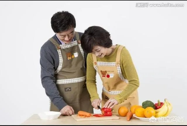 上联：互联互通万户喜；请接下联？