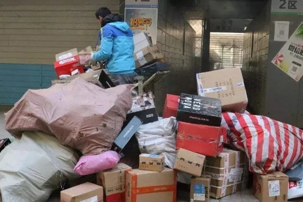 五家快递公司出现“无人派送”，你的快递最近正常吗？