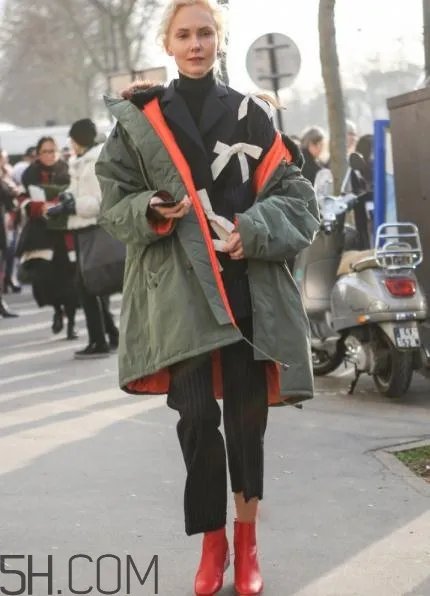 穿短靴怎么配衣服好看？短靴搭配什么上衣？