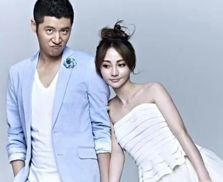 姚笛任重恋情曝光  揭秘其内幕情况