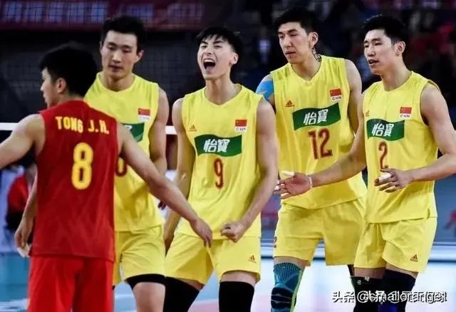 中国男排0:3完败伊朗仍晋级半决赛，如何评价两队全方位差距？