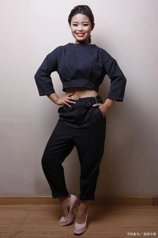 王莎莎已经28岁了，现在的她与儿时的她长相差距大吗？