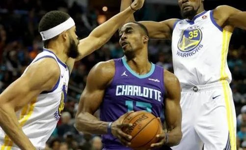 库里伤了，科尔为什么不让尼克杨打首发？