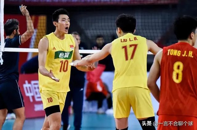 中国男排0:3完败伊朗仍晋级半决赛，如何评价两队全方位差距？