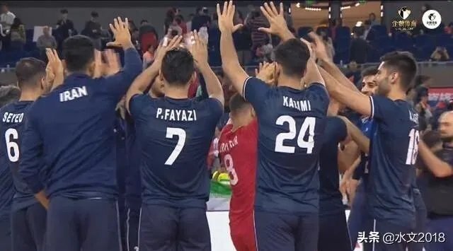 中国男排0:3完败伊朗仍晋级半决赛，如何评价两队全方位差距？