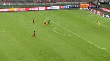 争议点球,国安2-0击败华夏,如何从专业的角度分析这场比赛?如何使用VAR技术?