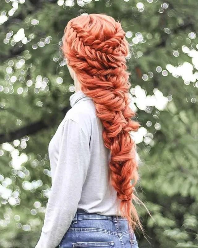 今年有哪些流行的时尚发型？