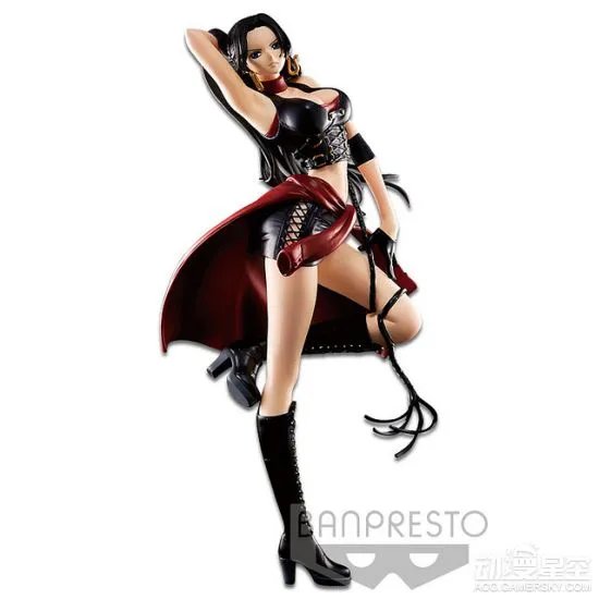 《海贼王》女帝霸气手办 皮裙皮鞭女王气十足