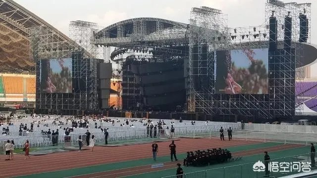 有人说周杰伦演唱会的质量越来越低,对此你怎么看?