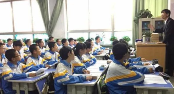 普陀区教育学院附属学校